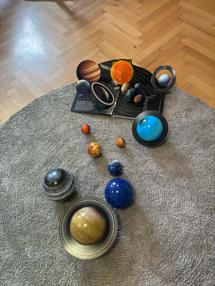 202606_Planeten_in_1a_2.jpg
